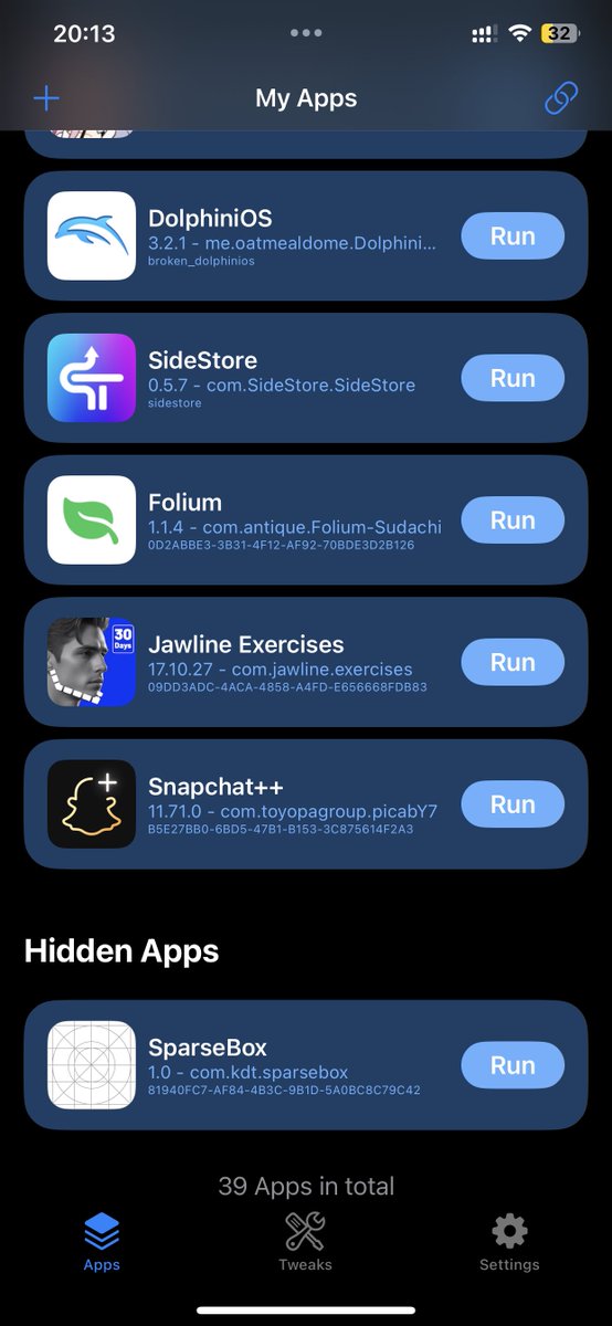 khanhduytran0's tweet image. LiveContainer is getting huge updates thanks to contributors on GitHub

PR #153 by hugeBlack:
- SwiftUI rewrite
- Multiple LiveContainer
- Hide apps
- App compatibility fixes
and more (see PR)

PR #156 by Staubgeborener: Add functionality for AltStore / SideStore Source