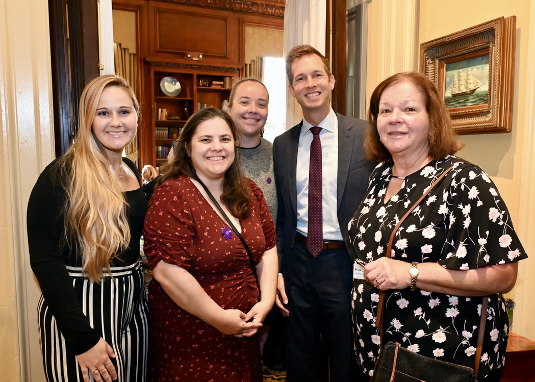 Alzheimers Association, MA/NH Chapter (@alzheimersmanh) on Twitter photo TY to our advocates from <a href="/RepAuchincloss/">Rep. Jake Auchincloss š§</a> district for attending a recent @necouncil event.
Congressman Auchincloss is a co-sponsor of the NAPA Reauthorization Act, which will ensure our nation continues to address Alzheimer's and dementia as a priority.
tinyurl.com/yv63erwj TY to our advocates from <a href="/RepAuchincloss/">Rep. Jake Auchincloss š§</a> district for attending a recent @necouncil event.
Congressman Auchincloss is a co-sponsor of the NAPA Reauthorization Act, which will ensure our nation continues to address Alzheimer's and dementia as a priority.
tinyurl.com/yv63erwj