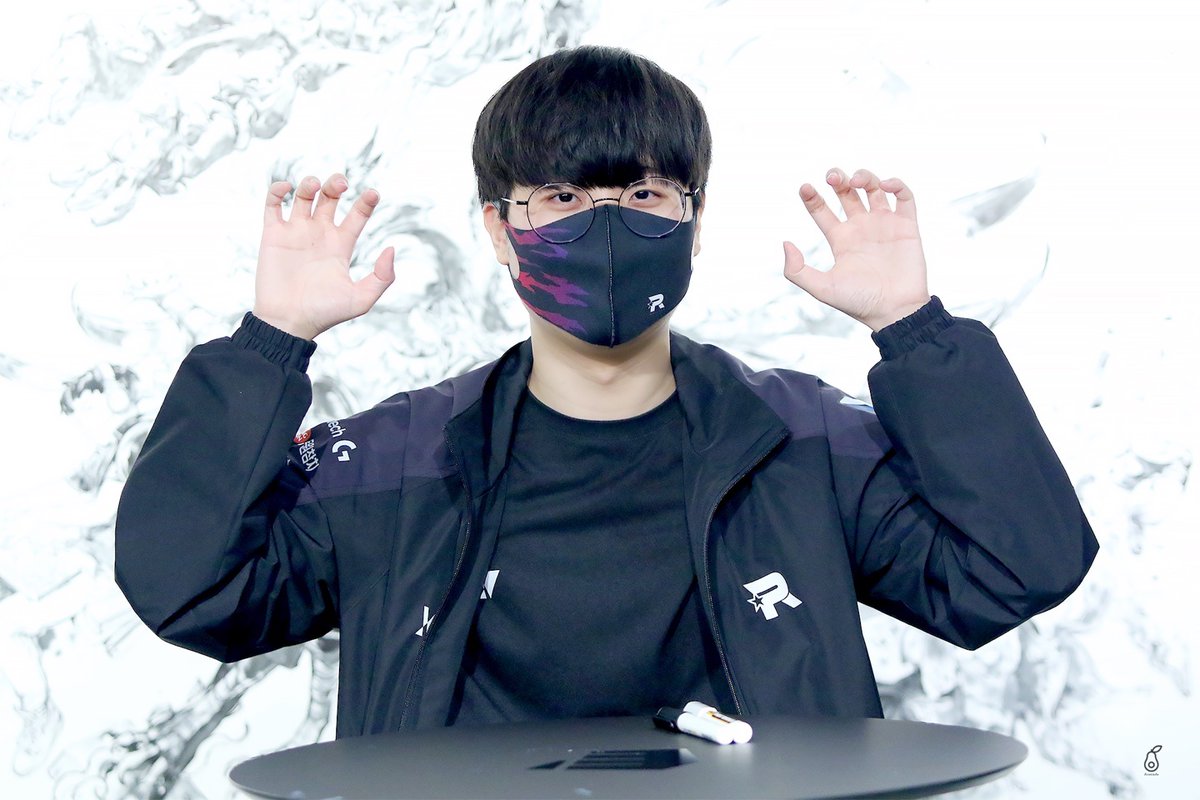 okiiwo's tweet photo. 내가 좋아하는 23 케이티 기인…
진짜 예쁨 https://t.co/fgaXzmSu7z