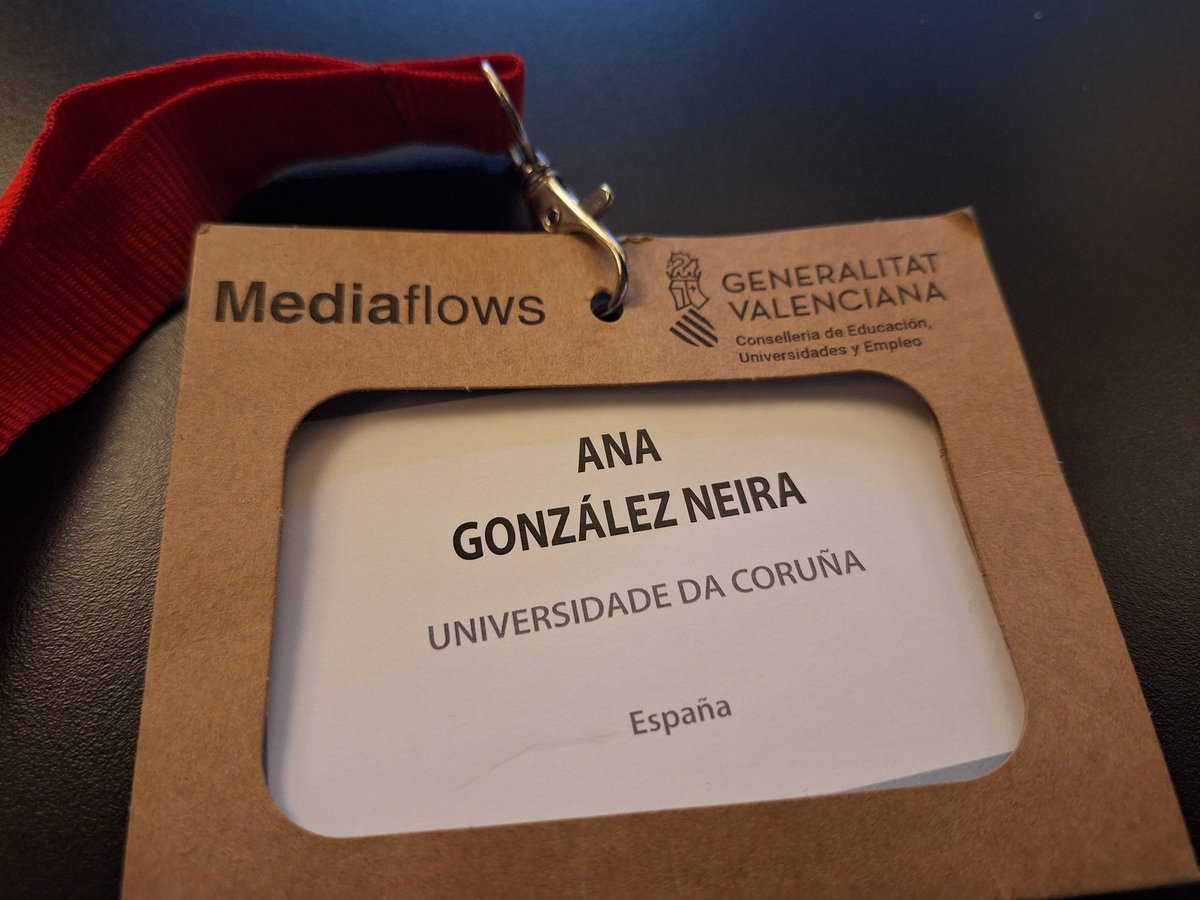 Ana González Neira (@anagneira) on Twitter photo Reconozco q con la edad los congresos me dan pereza pero cada vez que acudo,salgo con una sonrisa tras compartir interesantes y divertidos momentos y aprender mucho de otros colegas
Vuelvo a casa tras la participación en el congreso #mediaflows2014 junto a una parte d <a href="/PointapUAB/">Polarización social e interculturalidad</a> Reconozco q con la edad los congresos me dan pereza pero cada vez que acudo,salgo con una sonrisa tras compartir interesantes y divertidos momentos y aprender mucho de otros colegas
Vuelvo a casa tras la participación en el congreso #mediaflows2014 junto a una parte d <a href="/PointapUAB/">Polarización social e interculturalidad</a>