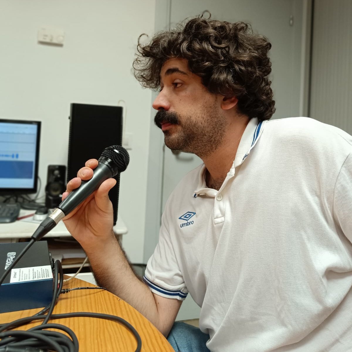 107Toc's tweet photo. 🏁Toc d'inici
💪Primer programa de la cinquena temporada, on a banda de parlar de tot el que ha pasat a l'estiu,i aquest inici de temporada, us presentem les novetats que hi hauran a partir de la setmana vinent
#VilaDeGràcia #CEEuropa #FutbolCat #FutFemCat
https://t.co/aJGsILyv0x https://t.co/h2VNO3pCUv