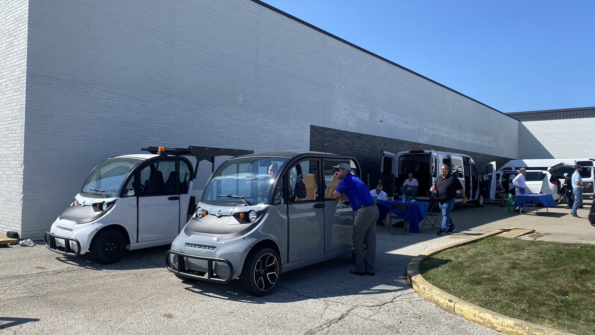 Drivergevi's tweet photo. Driverge’s Chapel Hill location in Akron Ohio is serving as the host venue for MobilityWorks Commercial’s National Sales Meeting. MobilityWorks’ commercial sales representatives are in town touring our facility and meeting with key vendors serving the mobility industry. https://t.co/qydVizmdNL