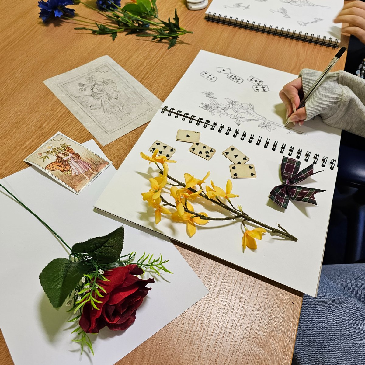 Our Young Makers Saturday morning club members have been taking inspiration from the sketchbooks of our currently exhibiting artist, Anthony Ratcliffe. Using his techniques, the young people selected a variety of interesting objects and made intricate pen drawings of them.