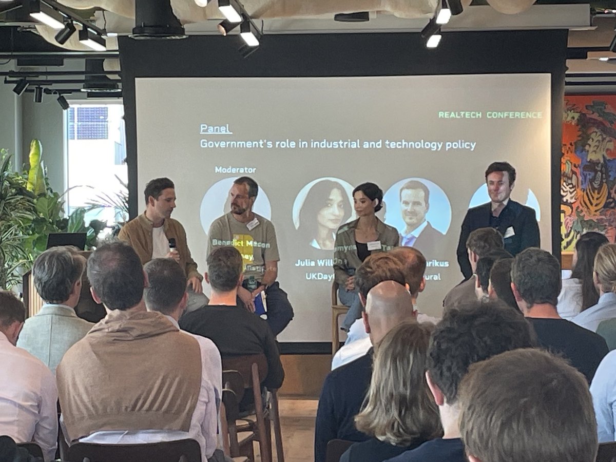 sylvainviguier's tweet photo. Excellent panel discussion about our government role in technology policy at RealTech conference today. https://t.co/X93GdGoEg9
