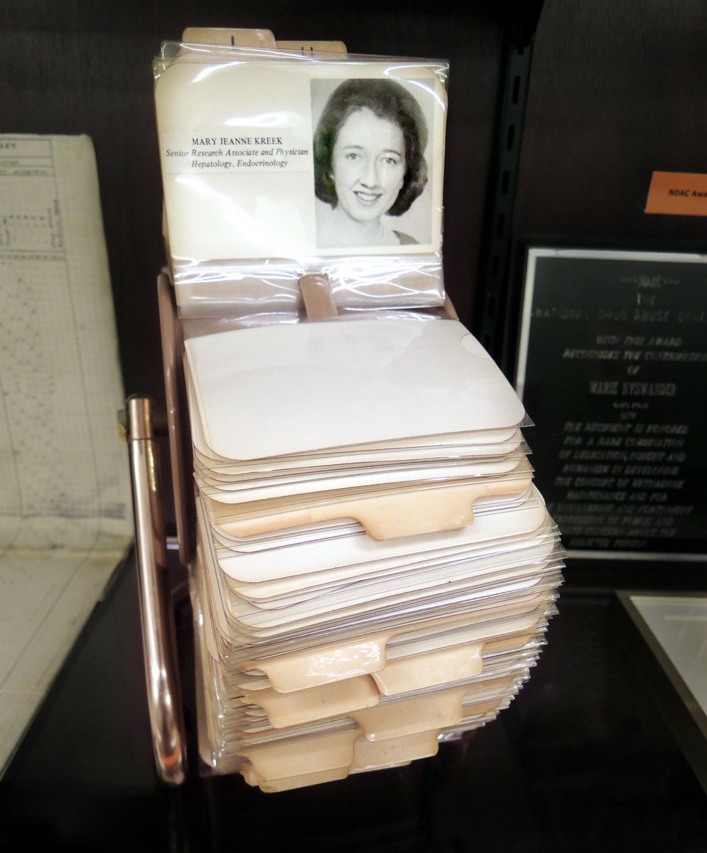 happy Friday, time for a valuable thread on personal relationships and networking.

We all know the name John D. Rockefeller, renowned for business success and shaping early economic narratives around the world. But how was he able to drive so much value? 

It wasn't just his oil