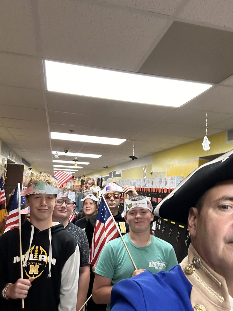 mmshistorybuff's tweet photo. Period  3 Independence Parade! #History #ushistory #Independence #RevolutionaryWar #USA 🇺🇸 https://t.co/1oFBCLDClF