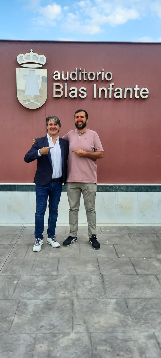 Qué gran tarde la de ayer en La Campana acompañados por ASFADECO gracias a nuestro amigo @luismendezcoach . NO OLVIDAMOS

#alzhéimer #21sep #lacampana #noolvidamos