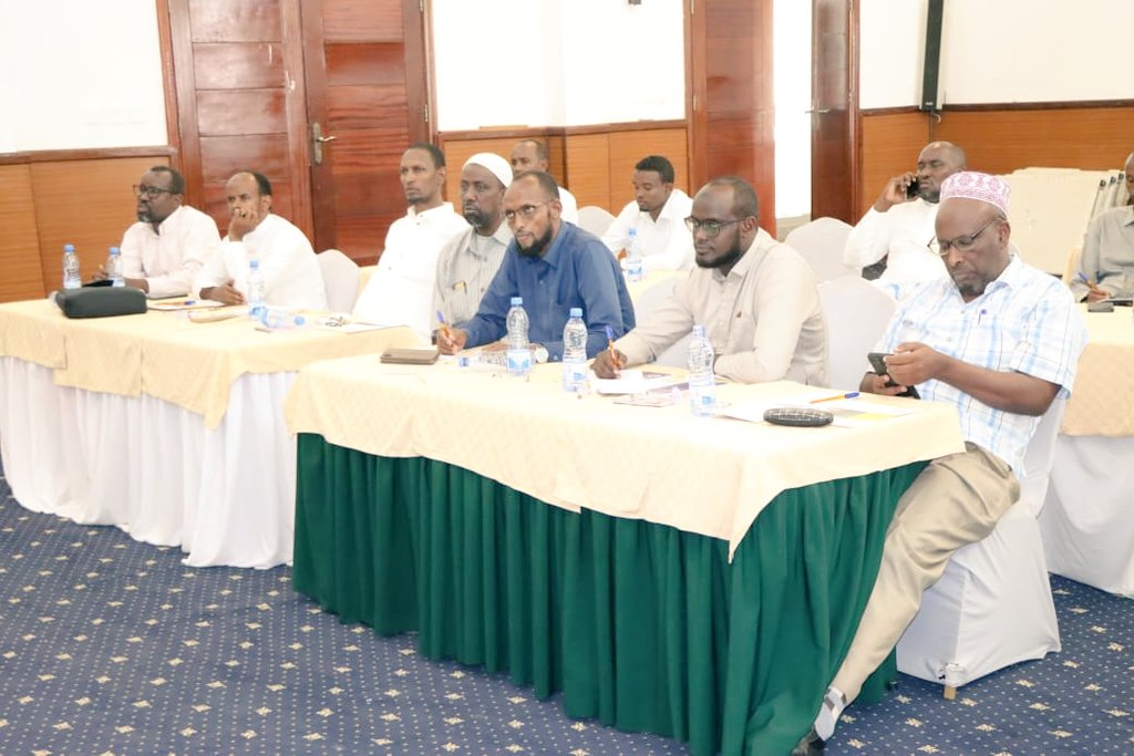 RACIDA_Ngo's tweet image. A sensitization and planning session on #CLTS approach was conducted for @Mandera_cgvt county &amp;amp; sub-county CLTS Support Teams by RACIDA, in collaboration with @Concern and funded by @Irish_Aid through #HanaanoProject. The sensitization is aimed at promoting the construction of