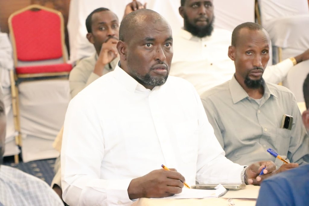 RACIDA_Ngo's tweet image. A sensitization and planning session on #CLTS approach was conducted for @Mandera_cgvt county &amp;amp; sub-county CLTS Support Teams by RACIDA, in collaboration with @Concern and funded by @Irish_Aid through #HanaanoProject. The sensitization is aimed at promoting the construction of