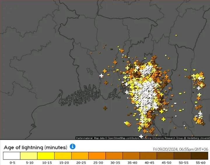 ahad1_rk's tweet image. চট্টগ্রাম বাসী সাবধানতা অবলম্বন করুন
ভয়াবহ বজ্র মেঘের কবলে চট্টগ্রাম 🚩⚡⛈️⛈️⚡
#Bangladesh 
#Chottogram
