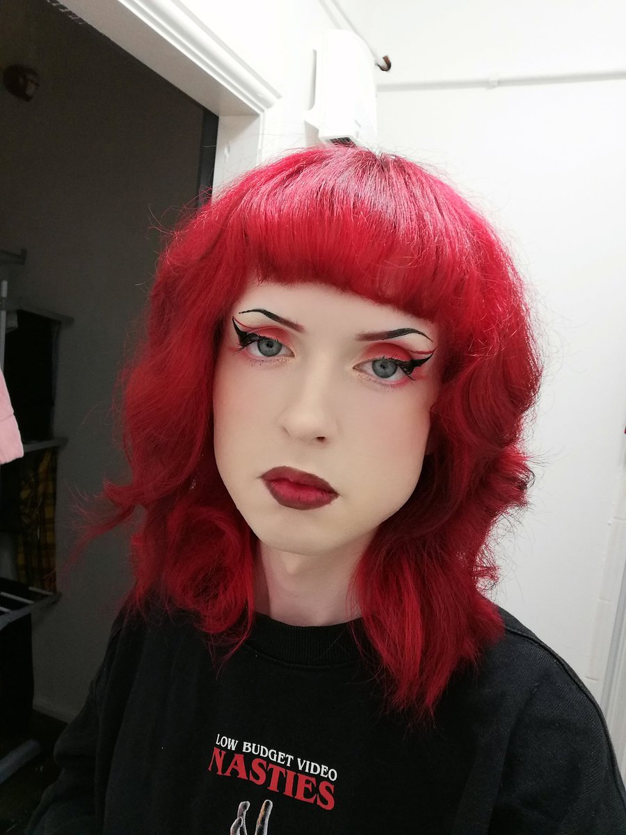 Hand over your Pepsi Max and disposable vapes right NOW