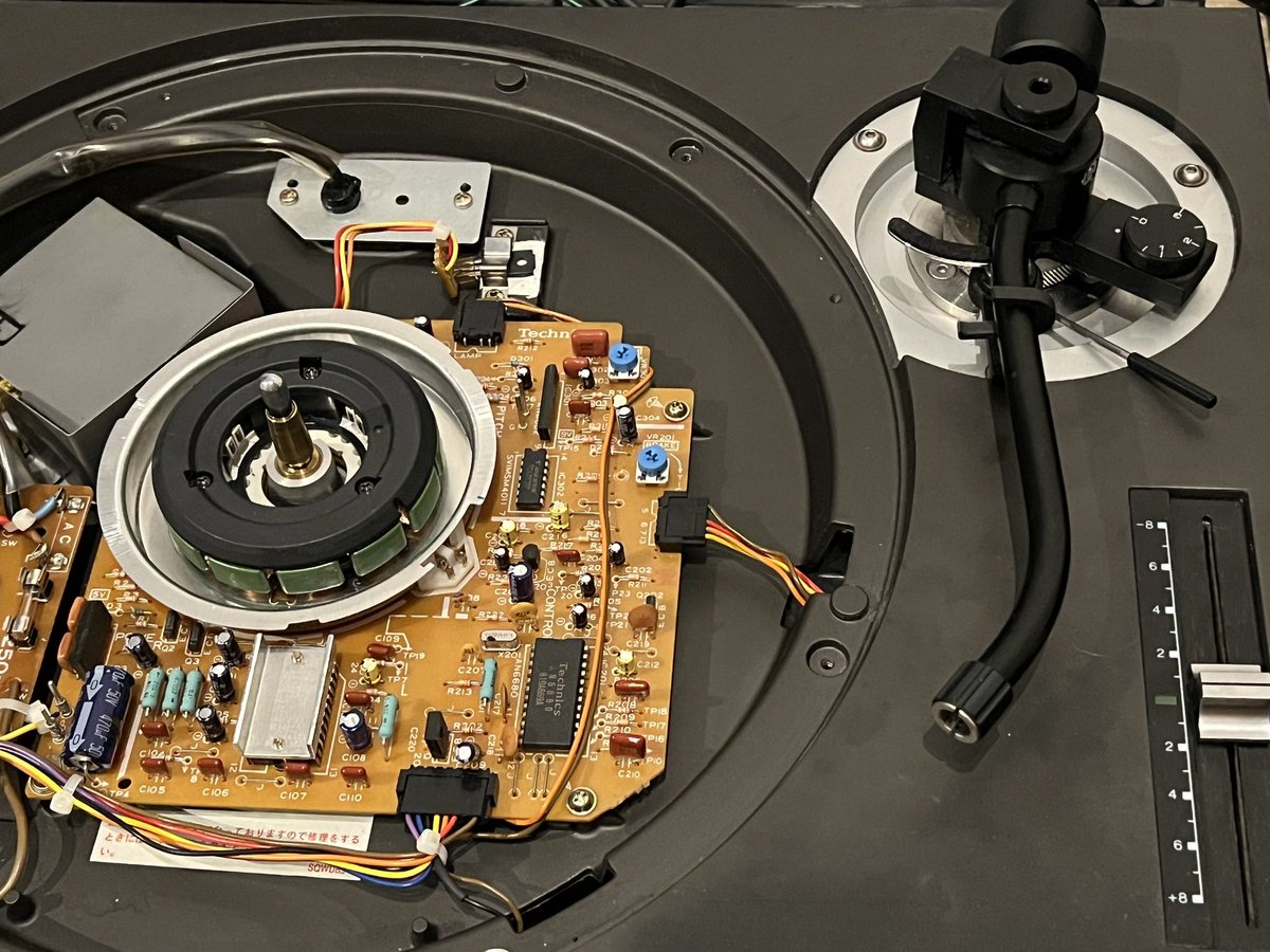 deck_doctor's tweet image. Service work to the decks at Giant Steps
#Technics1210 #Technics1200 #technicssl1210 #technicssl1200 #deck_doctor #deckdoctor #vinyl
#technicssl1210mk2 #musiclover #fyp #technicssl1200mk2 #dj #decks #turntable #tonearm #vinylcollector #audiophile #jelco #klipsch