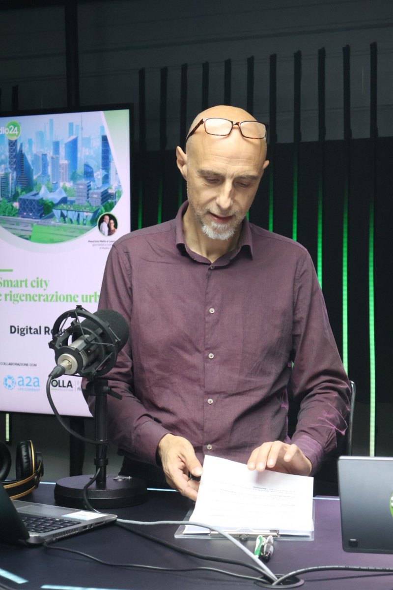 Radio24_news's tweet image. .@ilmelo_: «La risposta alla domanda &quot;come deve essere la città ideale?&quot; cambia costantemente nel tempo. A volte abbiamo fatto dei danni, per esempio con il tentativo funzionalista. C&apos;è un enorme lavoro da fare sulle infrastrutture».
#Radio24 #DigitalRoundTable #Smartcity
