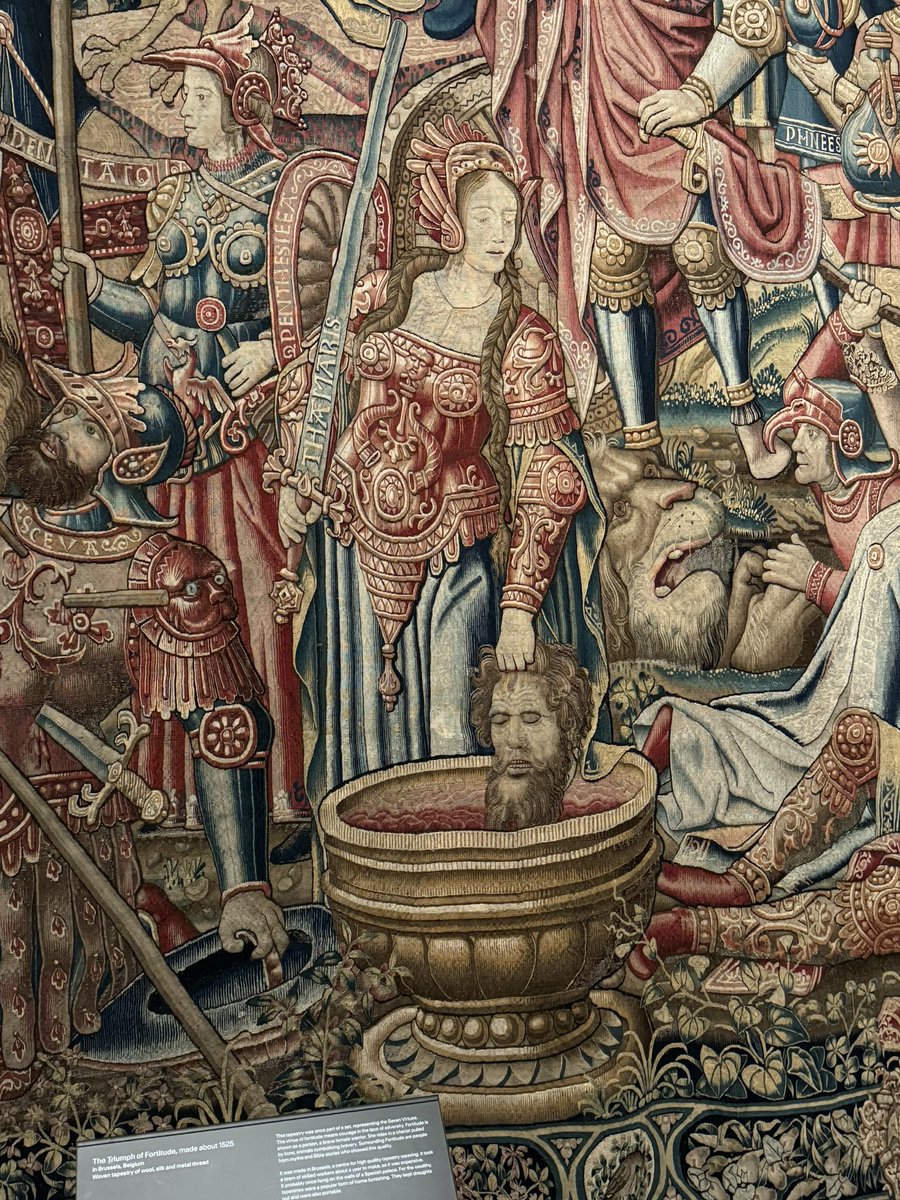 Lucy_Exmoor's tweet image. It’s Friday.  It’s #Lab24 
I’m with my fabulous school friend from xxx many years ago
#ConferenceMode