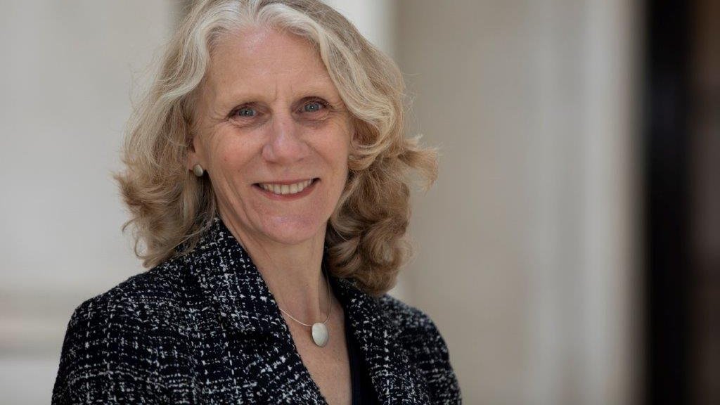 A very warm welcome to Nuffield’s new Warden, Professor Julia Black CBE PBA, who joined us earlier this week! Read more at nuffield.ox.ac.uk/news-events/ne…