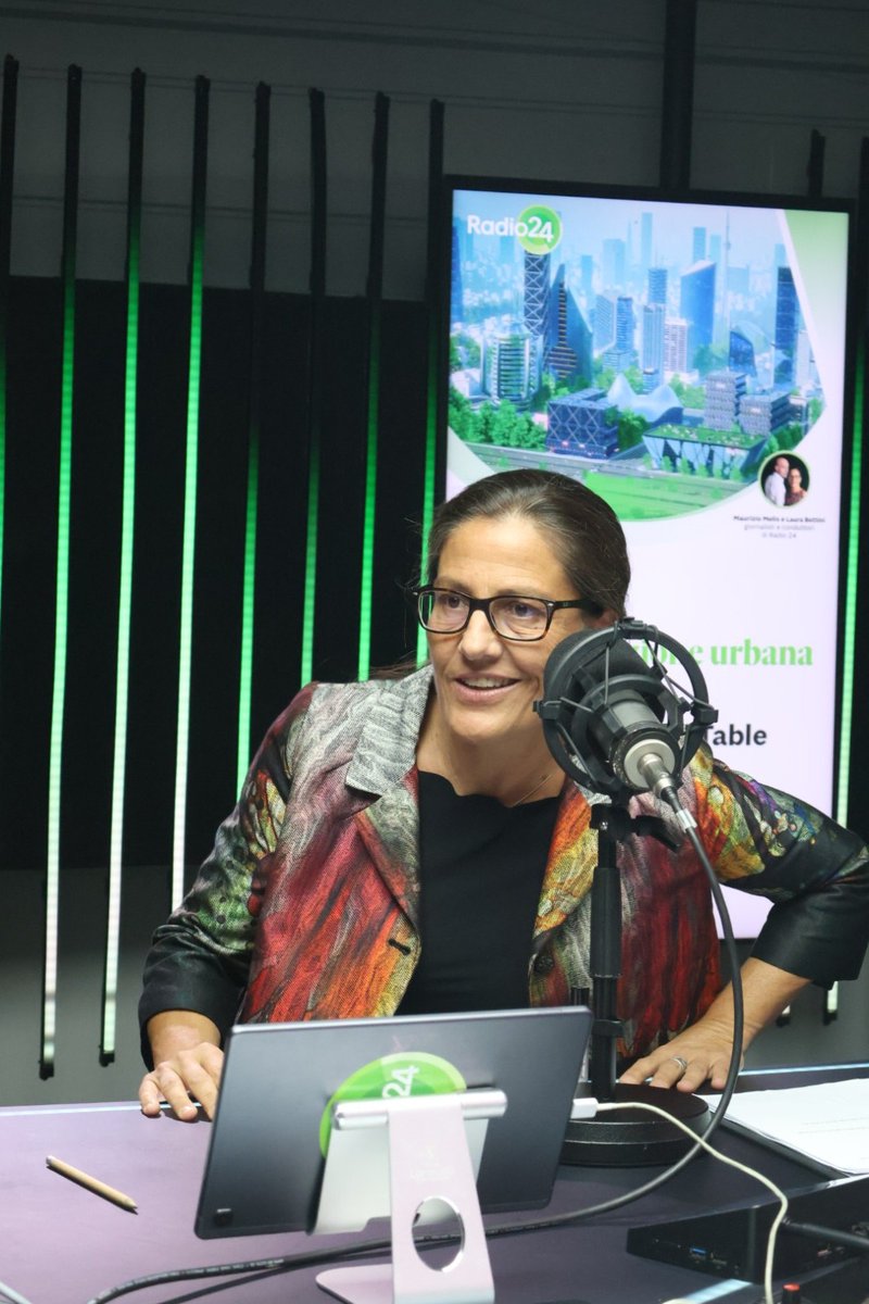 Radio24_news's tweet image. .@laubettini: «Purtroppo c&apos;è sempre molta diffidenza verso i cambiamenti e le nuove tecnologie, anche se portano benefici. Per esempio, ci sono amministratori che si oppongono a rinnovare i sistemi di riscaldamento dei condomini». #Radio24 #DigitalRoundTable #Smartcity