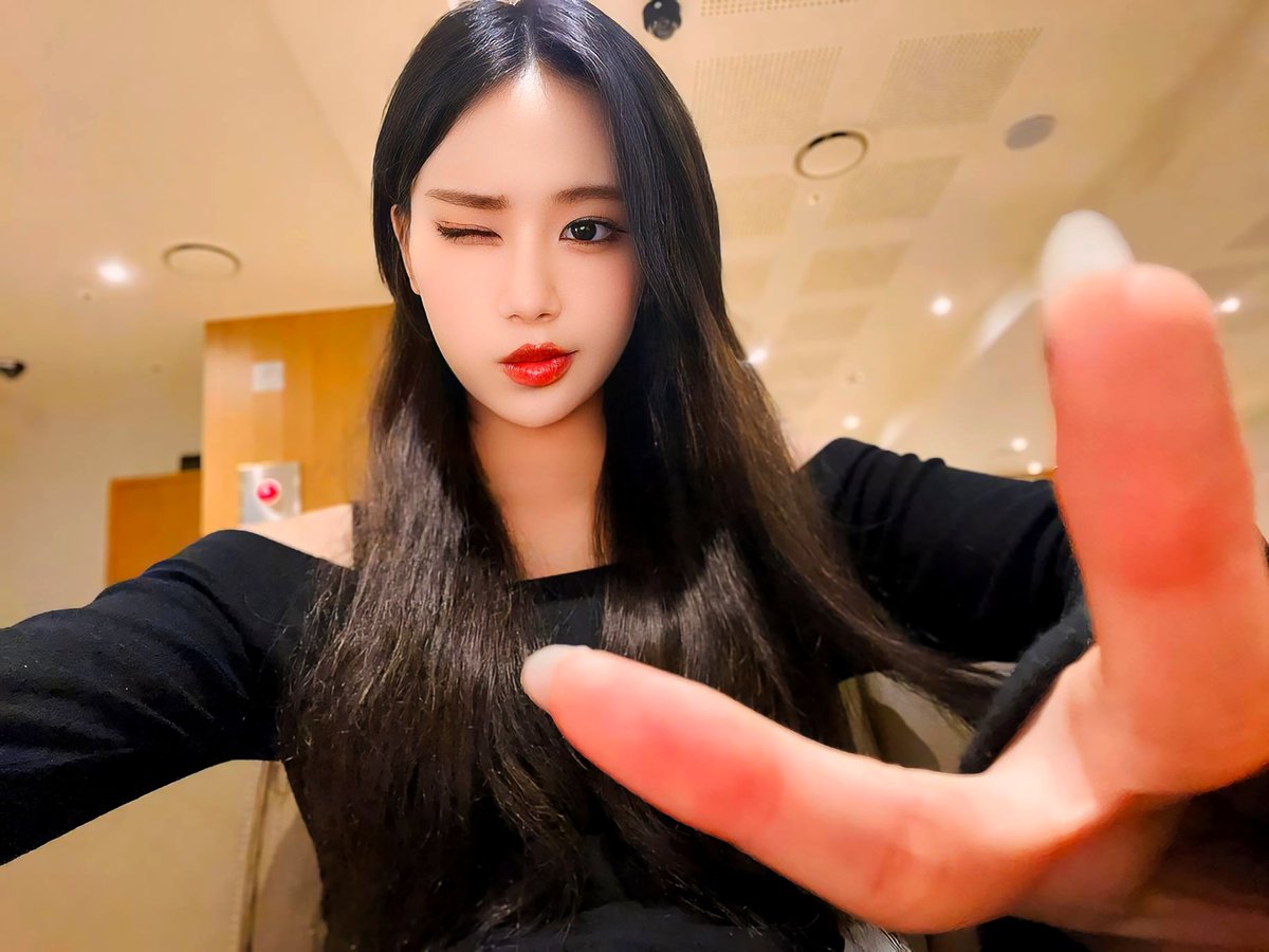 bessieloml's tweet photo. Prettiest in the world! 🥰❤️

@offclLapillus @Lapillus_twt
#Lapillus #라필루스 #Bessie #베시 https://t.co/m849Uj5WvP
