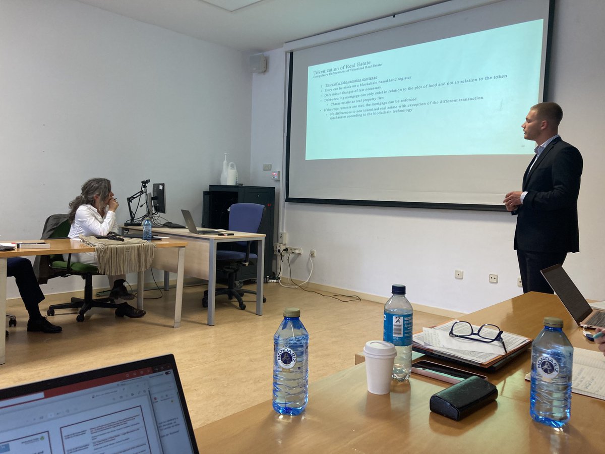 Un nuevo seminario con los doctorandos/jóvenes doctores de Fulda-Dominik Skauradszun, esta vez en la <a href="/FCJP_URJC/">Facultad de Ciencias Jurídicas y Políticas URJC</a>. Gran idea, magnífica ejecución.