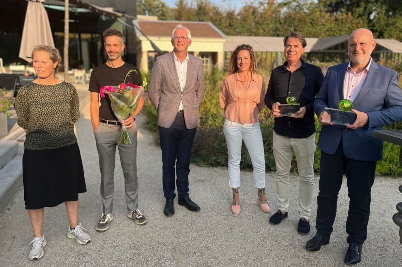 Als partner van De Week van het Duurzaam Erfgoed feliciteren wij de winnaars Erfgoed Duurzaamheidsprijs 2024! <a href="/1001_architects/">1001architects</a> <a href="/Arnoboon/">Arno Boon</a> 

#erkende #restauratiekwaliteit #monumenten #erfgoed #verduurzaming <a href="/RCE_erfgoed/">Rijksdienst voor het Cultureel Erfgoed</a> <a href="/monumentenland/">NLMonumentenland</a> <a href="/Restauratiefnds/">Het Restauratiefonds</a> 

cultureelerfgoed.nl/actueel/nieuws…