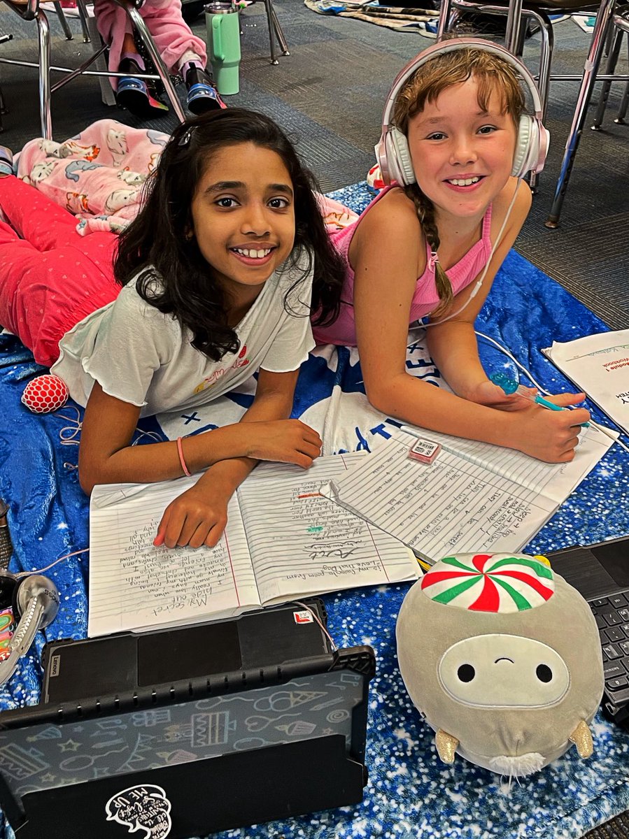It’s always great when students reach a special milestone with individual and class goals. The 4th grade students in Ms. Barnes-Dana’s earned a Pajama Day as they continue their poetry writing today ⁦<a href="/MorrisvilleElem/">Morrisville Mustangs</a>⁩