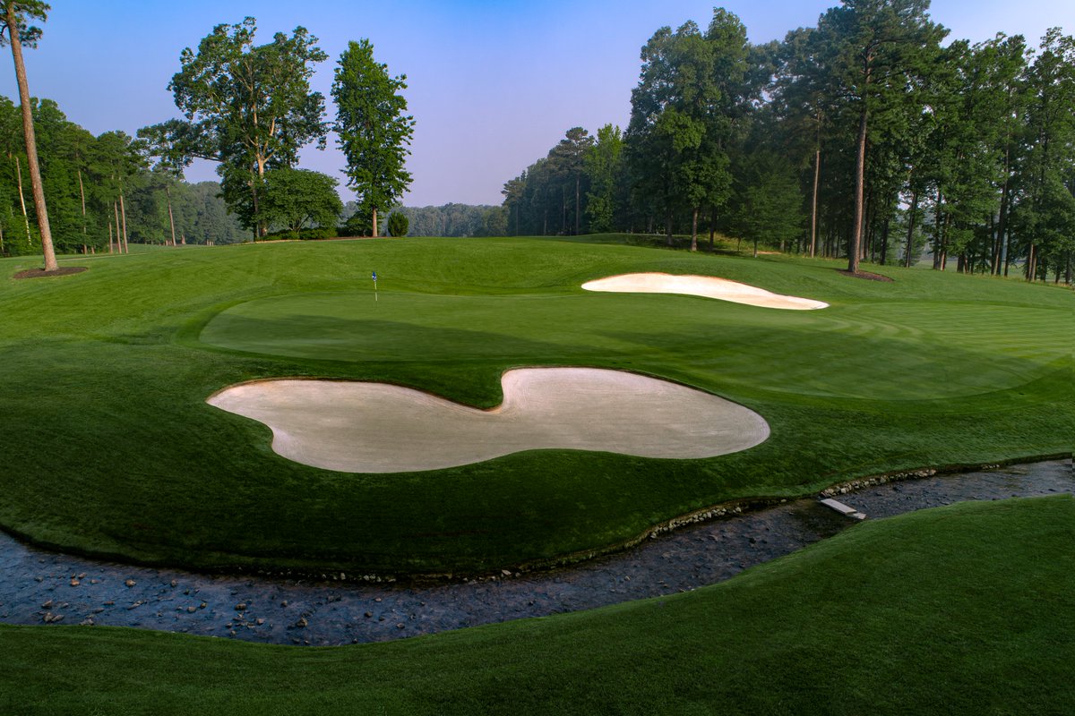 The Kinloch Experience 😍

A delightful dose of Southern hospitality is on tap at the U.S. Mid-Am.