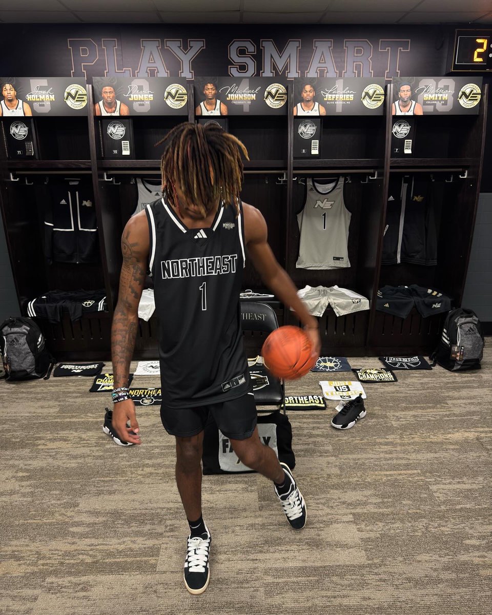 Jac3oneal's tweet photo. after a great visit i’m blessed to receive an offer from @NEMCCBasketball 🙏🏽 https://t.co/ee0fMN1wvF