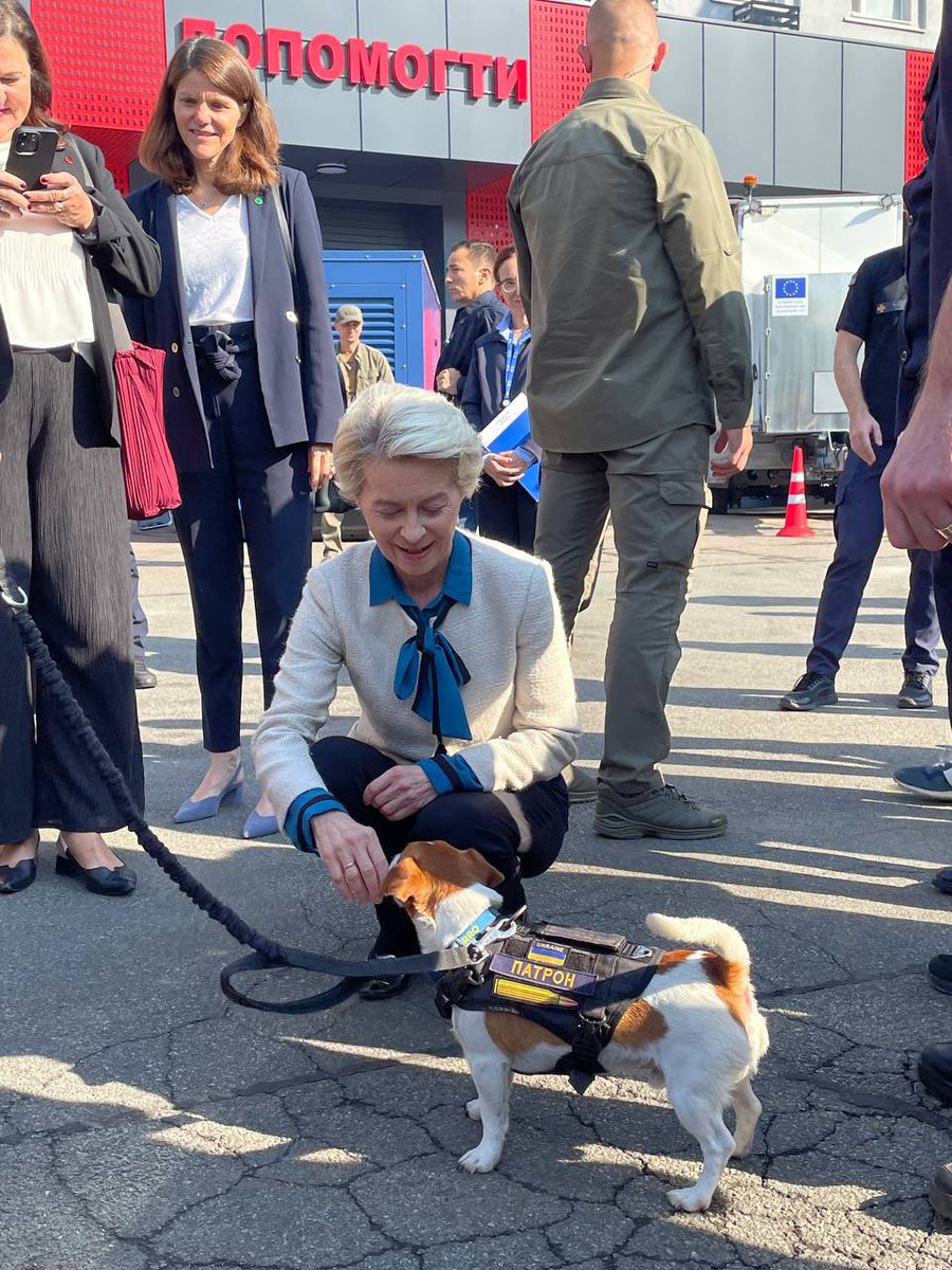 PatronDsns's tweet image. My Friday morning was with @vonderleyen and my @SESU_UA
😍
I was happy to bark about safety, demining, and also Ukrainian children. I’m grateful to have such an opportunity, even though not everyone understood what I was saying. However, it seems the interpreters got the…