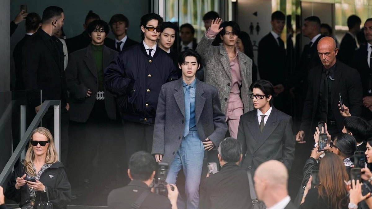 oh it’s THE picture