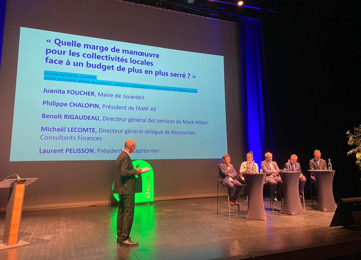 EmmanuelCapus's tweet photo. Table ronde « Quelle marge de manœuvre pour les collectivités locales face à un budget de plus en plus serré ? »

Dans un contexte de contraintes budgétaires croissantes, la gestion des ressources locales s'impose comme un enjeu majeur. https://t.co/67e1WUDHo8