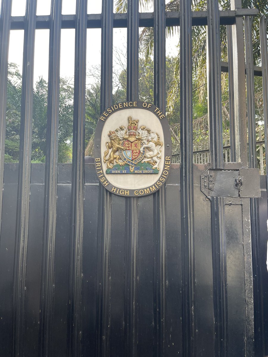 Dr Jason Dungu PhD FRCP FESC (@drjasondungu) on Twitter photo We had a lovely evening at the British High Commission with <a href="/mohiddinsam/">Sam Mohiddin</a> presenting the Uganda CMR project on behalf of the group 👏🏾 We were in the company of 2 ex-Prime Ministers of Uganda 🇺🇬 😀 We had a lovely evening at the British High Commission with <a href="/mohiddinsam/">Sam Mohiddin</a> presenting the Uganda CMR project on behalf of the group 👏🏾 We were in the company of 2 ex-Prime Ministers of Uganda 🇺🇬 😀