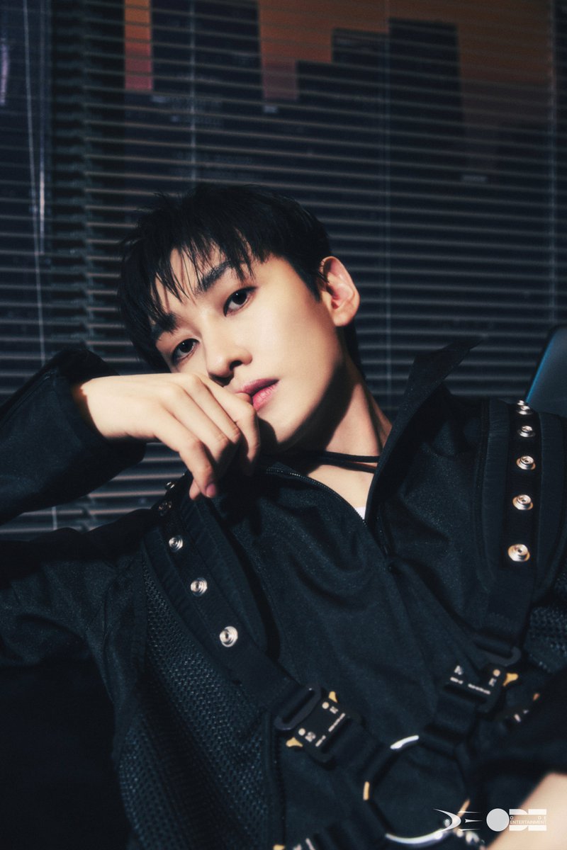 SJ_DnE_official's tweet image. SUPER JUNIOR-D&amp;amp;E 6th MINI ALBUM [INEVITABLE]
𝑪𝑶𝑵𝑪𝑬𝑷𝑻 𝑷𝑯𝑶𝑻𝑶 #3

2024. 09. 25 6PM (KST)
COMING SOON

#슈퍼주니어DnE #SuperJuniorDnE
#EUNHYUK #INEVITABLE