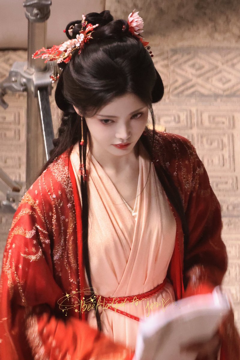 SZNFEED's tweet photo. 饭拍 ✩  beefhotpot_for_jenny

#孙珍妮 #SunZhenni https://t.co/E0TlsRsXL0