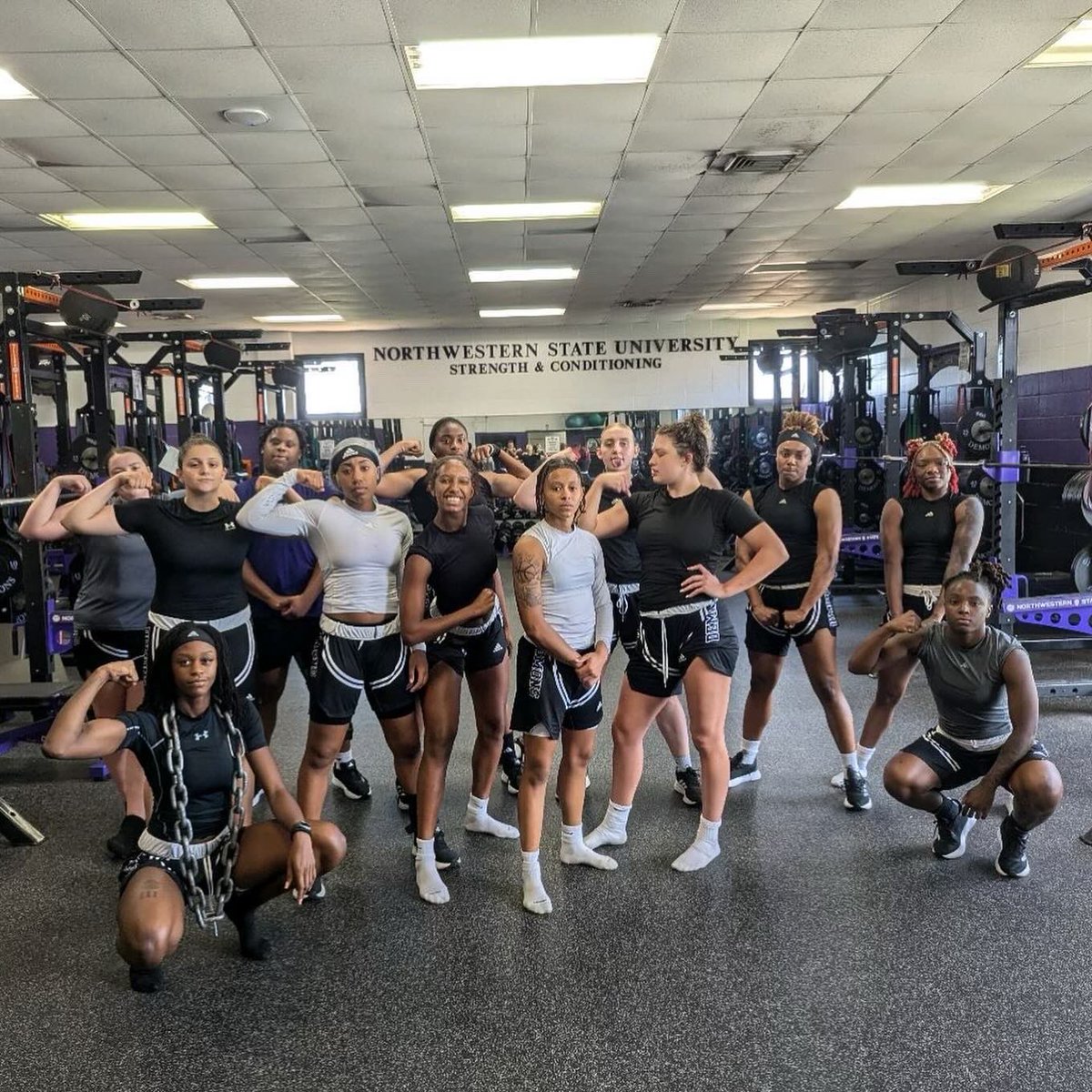The Annual Completion Of Preseason Flexing Images 📸😂💪
•
#forkem #forkemdemons🤘😈 #processoverproduct