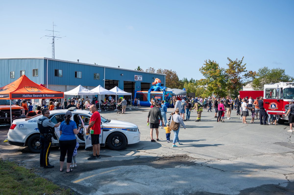 RCMPNS's tweet photo. KUDOS to the Hammonds Plains Volunteer Fire Society on the success of its recently held Open House at @HFXFire Station 50, and thank you for the invite to Halifax Regional Detachment! #PartnersInFirstResponse https://t.co/2iZpwPAQDA