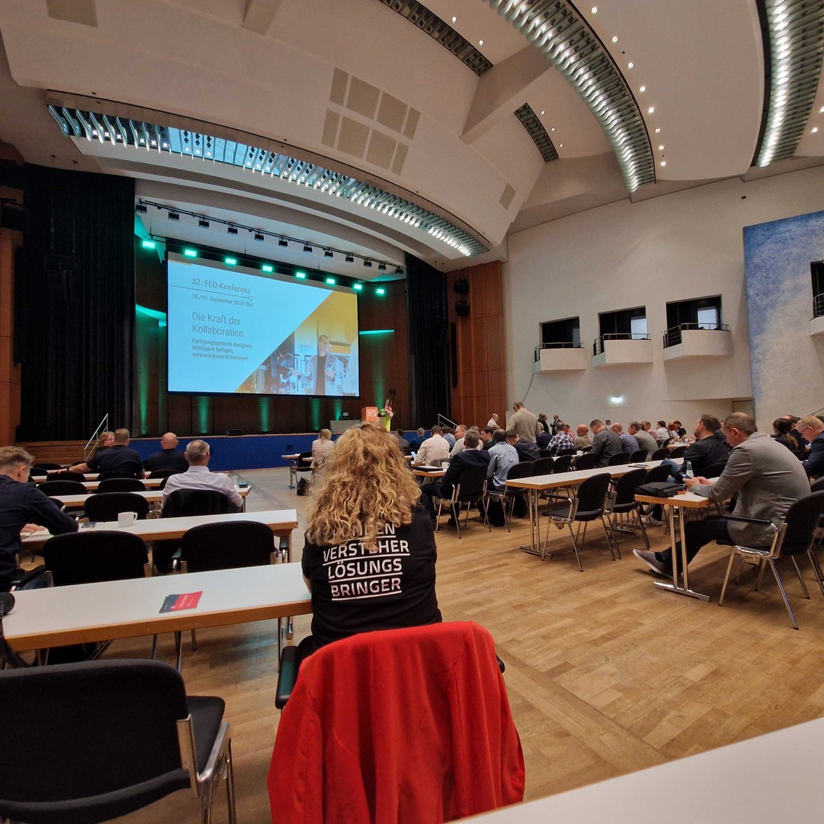 Das Altium Team hatte eine unglaubliche Zeit auf der FED 2024, der größten und wichtigsten PCB-Design- und Layout-Konferenz in Europa, die in Ulm, Deutschland, stattfand!

#FED2024 #PCBDesign #Elektronik