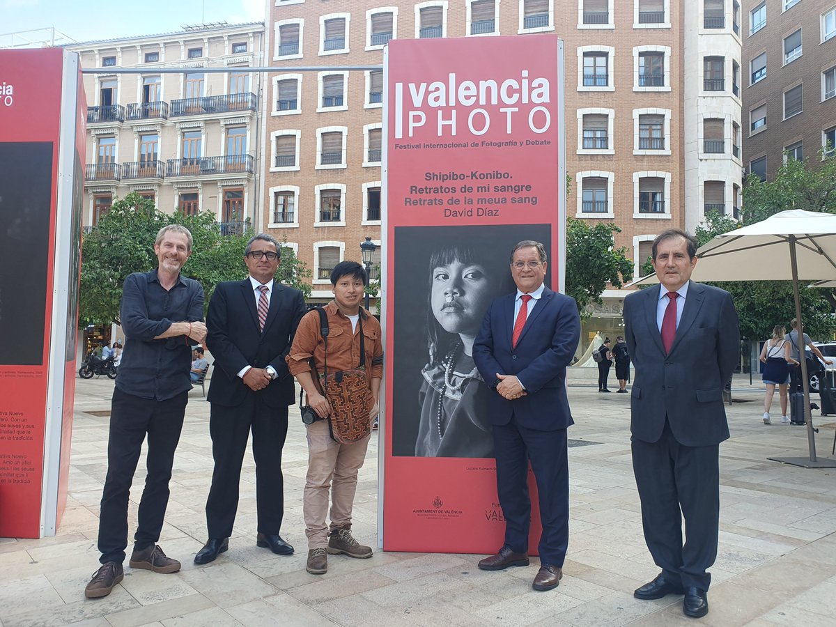 Perú en España tweet media