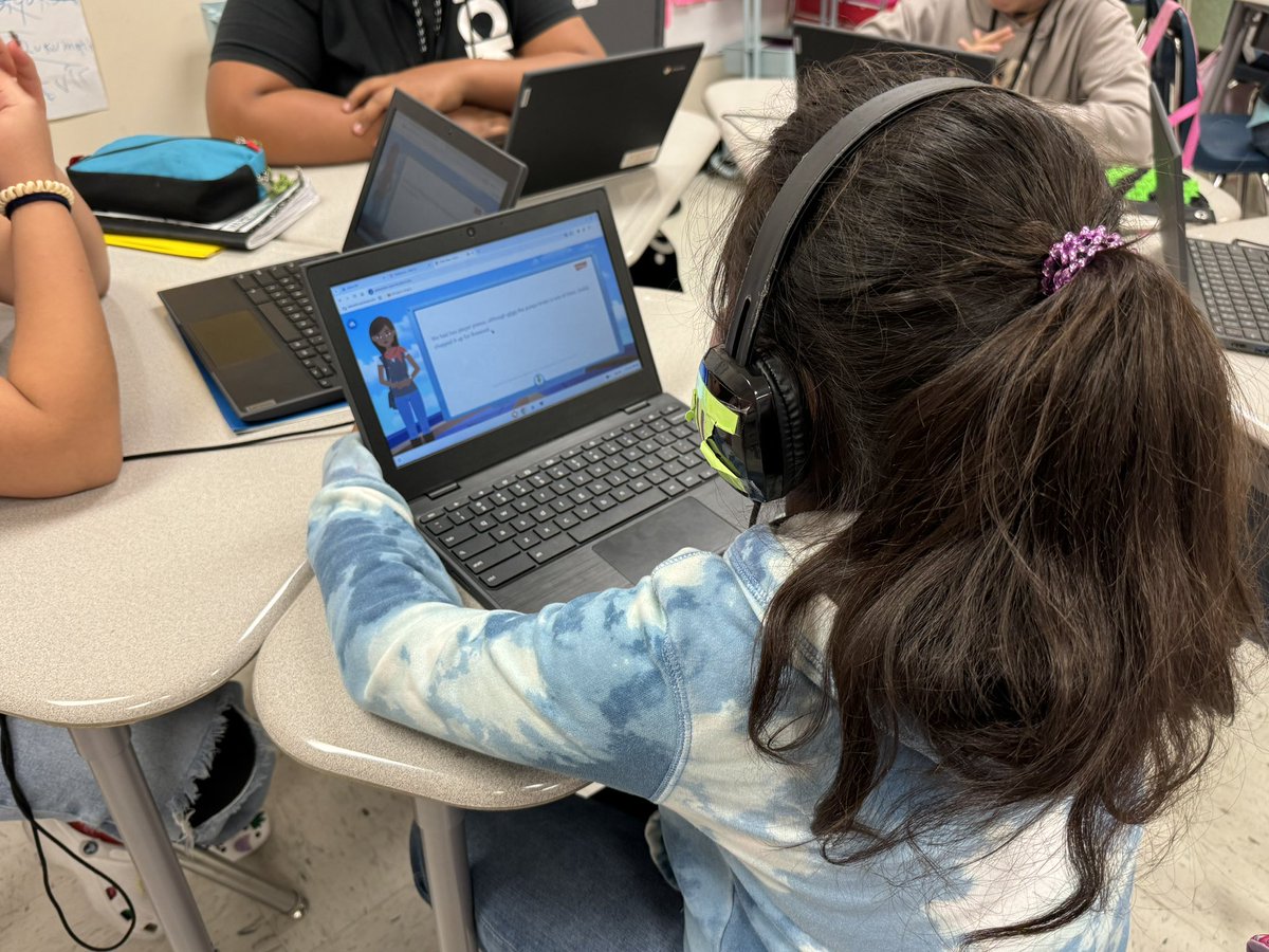 erikl_torres's tweet photo. Happy #adsy day! @HarrisElem_Aisd is on point! Learning acceleration β
Engaging activities β
and CBPLS β
we are setting the stage for increased student achievement. @OOT_AldineISD @AldineISD @norman_dionisio https://t.co/KLVVz6ma9o