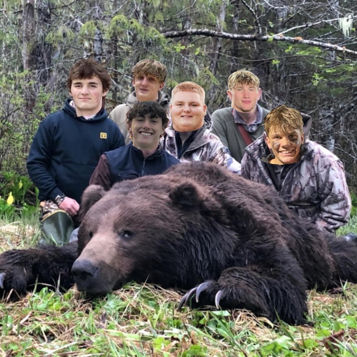 Bronc_nation's tweet photo. ‼️GAMEDAY ‼️ 🏈CROSSTOWN FOOTBALL VS WEST 🏈 KICKOFF 7pm ⏰ WERE GOING BEAR HUNTIN ❌🐻BE THERE. BE ROWDY. GO BRONCS ‼️ THEME: CAMO 🙌🏼🙌🏼 https://t.co/wxzIt3f8od