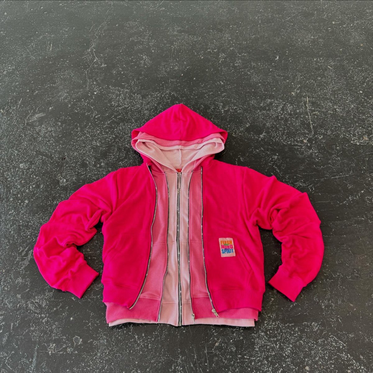 NeglectNaim's tweet photo. good garments https://t.co/NmZtvm8jaq
