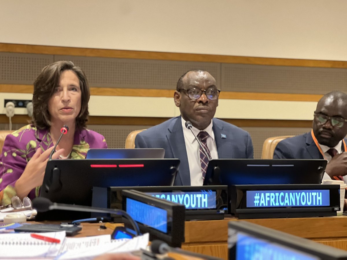 PYU_UPJ's tweet photo. A lot of international community and developmental partners have been shortsighted to supporting refugees and education in Africa- Melissa Fleming
UN Under-Secretary-General for Global Communications (DGC)
#AfricanYouthDeclarationontheSummitoftheFuture
  #YouthLead https://t.co/9RnidSrhcY