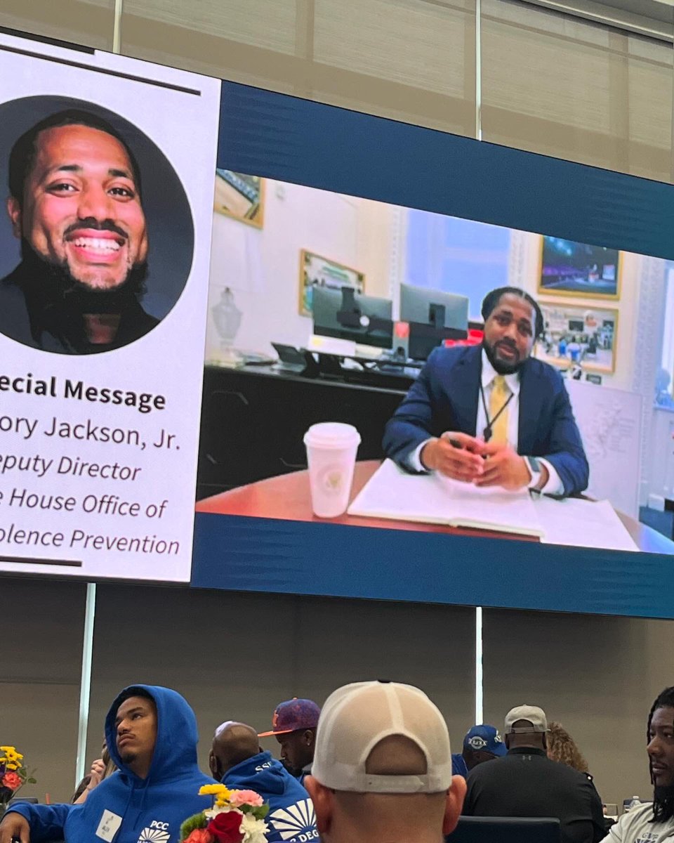 Fox3RI's tweet image. Looking forward to a great day of listening, learning, and networking with Peacemakers from a round New England. #streetworker We need to raise the level of investments in Community Violence Intervention in R.I.  #CVIsaveslives @AGNeronha Thank you UTEC for making this happen.