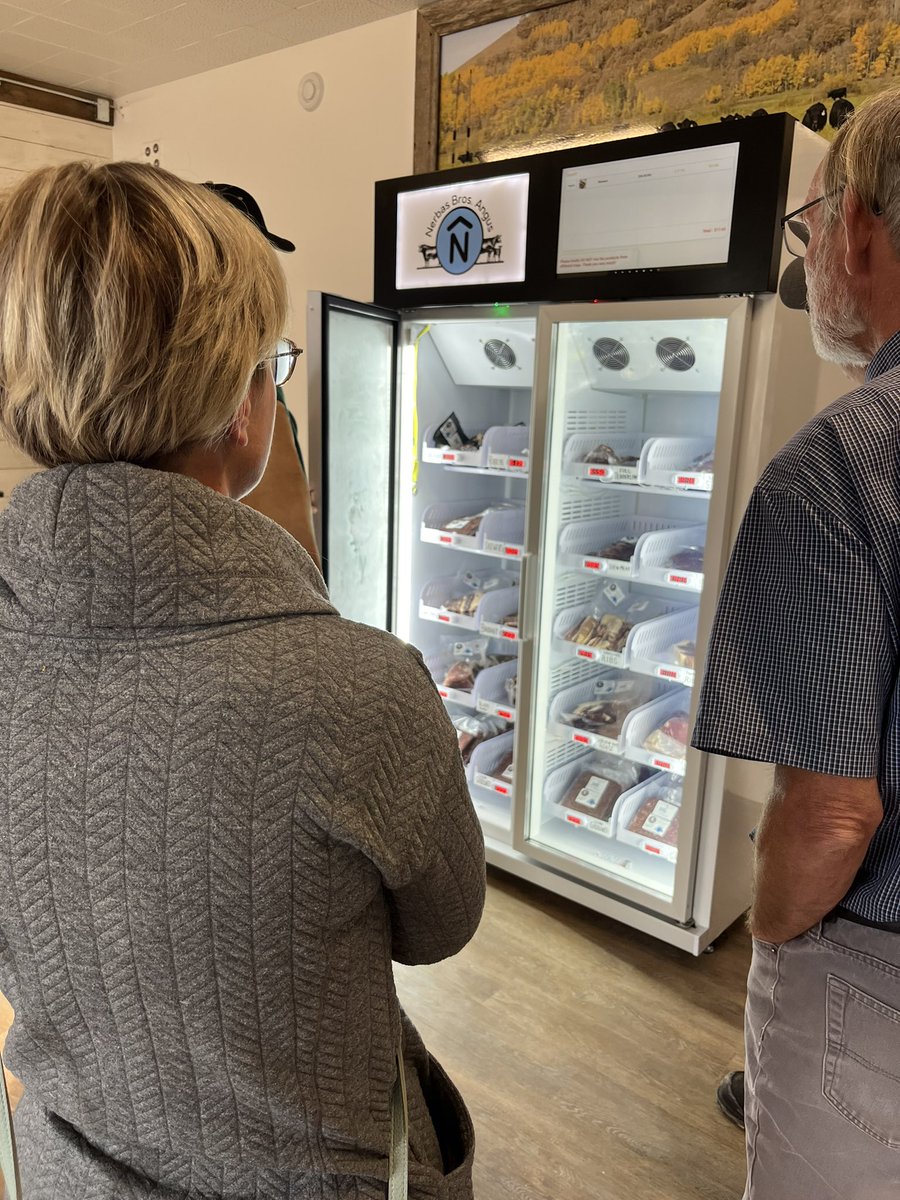 gbtangus's tweet image. When in Russell, Manitoba, you check out what the locals are up to…👇
Excellent job 👏 @NerbasBrosAngus 
#supportlocal
#grassfedbeef
#Angusbeef