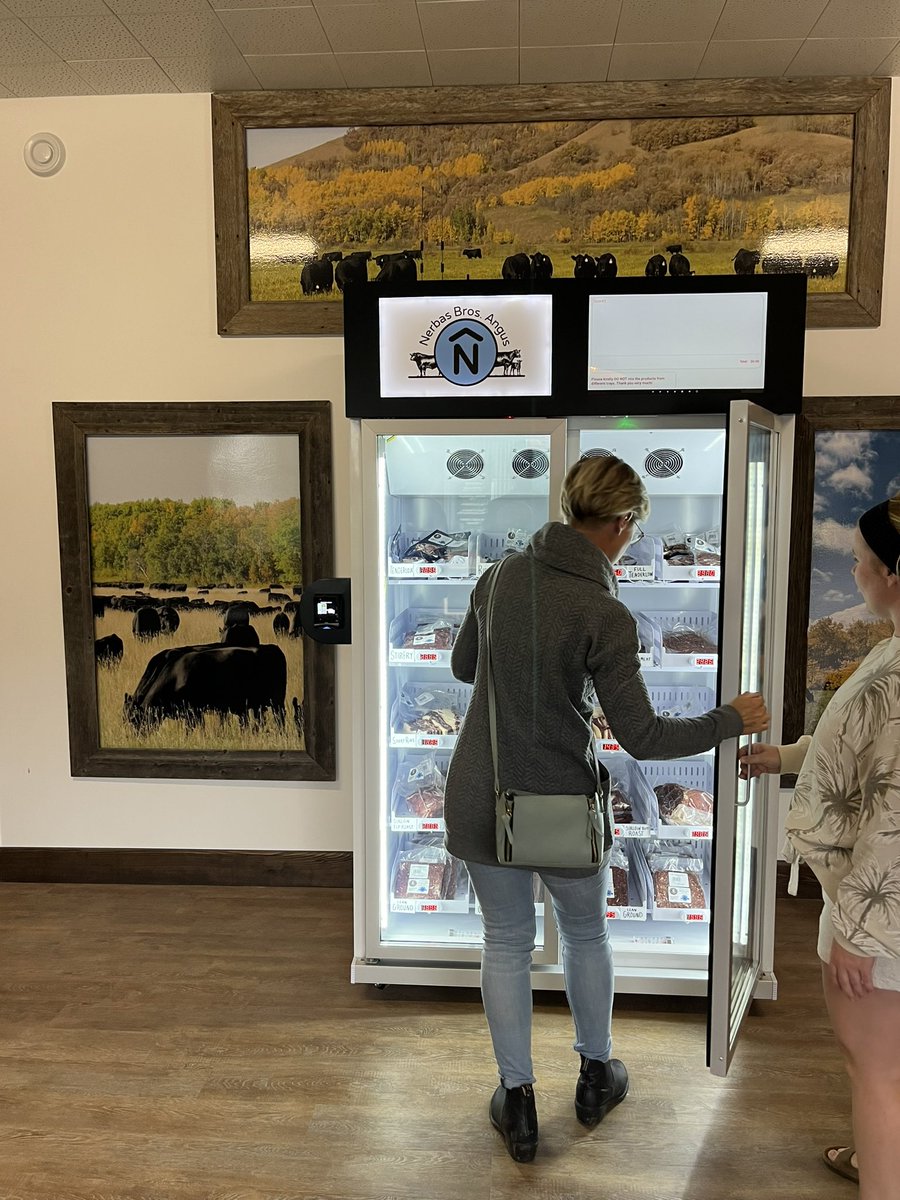 gbtangus's tweet image. When in Russell, Manitoba, you check out what the locals are up to…👇
Excellent job 👏 @NerbasBrosAngus 
#supportlocal
#grassfedbeef
#Angusbeef