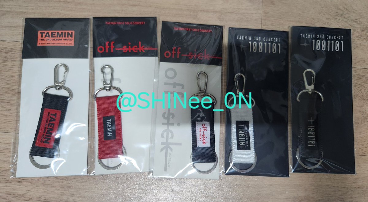 태민 키링 세트 - [일괄] 원가 4.5 ➡️ 운포 4.0

ㅅㅊㅇ #샤이니 #SHINee #태민 #TAEMIN 굿즈 양도 키링 이태민 샤이니굿즈 판매 양도 옾싴 off-sick MOVE T1001101 어린왕자 콘서트굿즈 아티움굿즈