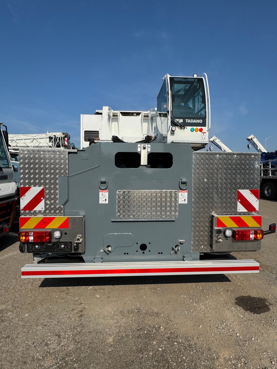 🚨 Just arrived in Oakville, Ontario! 🚨

We’re excited to introduce the stunning Tadano AC7.450-1 500 US Tons all-terrain crane! 🌟 With a remarkable 262.5’ main boom.

Want to learn more about this incredible crane? Contact us today! 📞💬