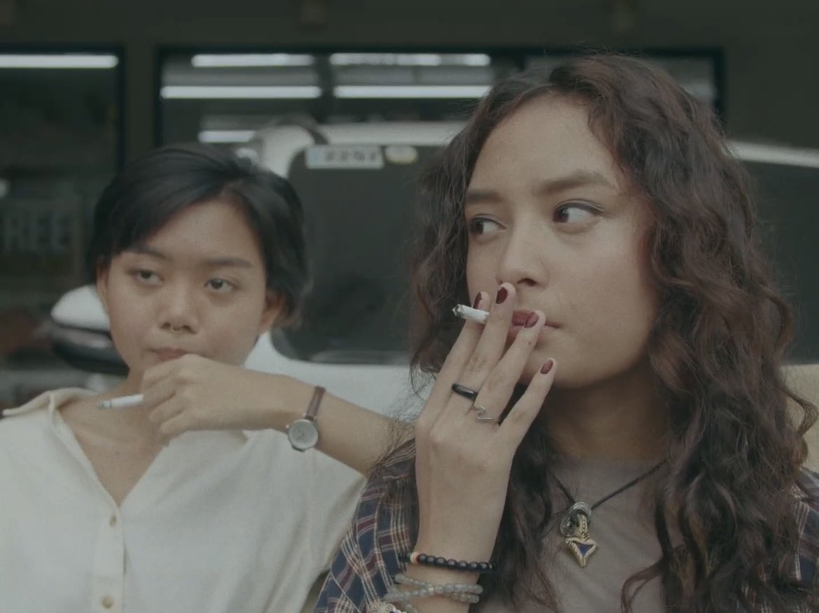 dala (2023) dir. toni cañete

OUT now for ₱119 ($3) 

help bring the sapphic sci-fi “tomorrow, to feel” to life by giving it a watch!

▶️ tinyurl.com/watchdalahere