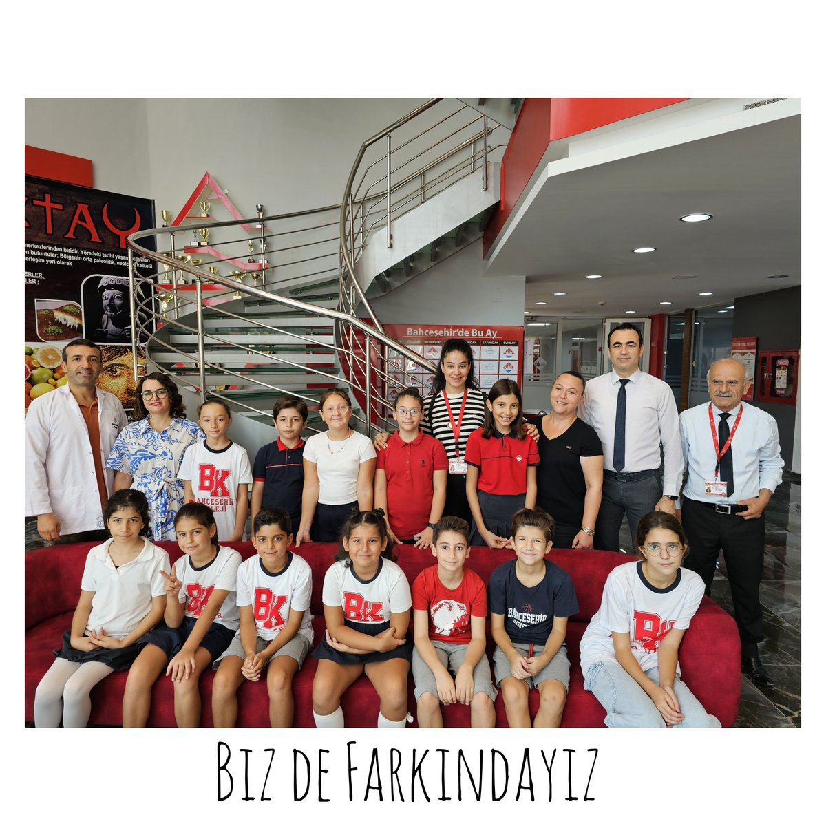 BhcIsk's tweet photo. "Biz de Farkındayız Kulübü"olarak Sosyal Sorumluluk Projesi kapsamında öğrencilerimizle"Konacık Kışlaçayı İlkokulu'nu" ziyaret ederek bilim,sanat ve tasarım alanlarında etkinlikler yaparak keyifli zaman geçirdik
@bahcesehir_k12 @ArsuzEgitim @AhmetYanmaz @ucannmustafa @fuatcicek15 https://t.co/eQ1izohUsi