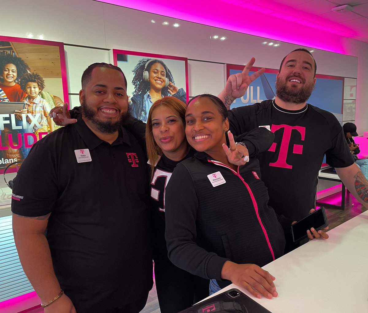 Come get your new IPhone 16 here in Cross County Mall!!