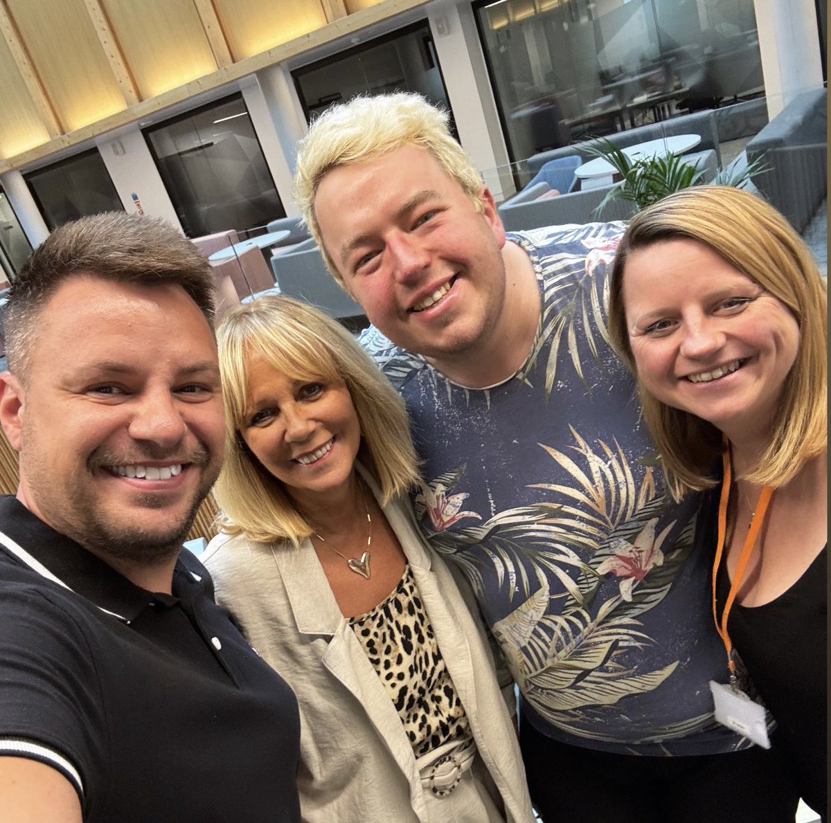 Fab meeting today focused on working together to support people affected by #T1D between @JDRFUK, <a href="/DiabetesUK/">Diabetes UK</a> and <a href="/DigiBeteUK/">DigiBete</a> - lots of great conversations &amp; shared passion. Big thanks <a href="/MaddieJulian/">Maddie Julian</a>, Diane, <a href="/iain_french1/">Iain French</a> <a href="/davidch2409/">David Chaney</a> 💙 #Type1Diabetes #GBDoc #NIDoc 🤩
