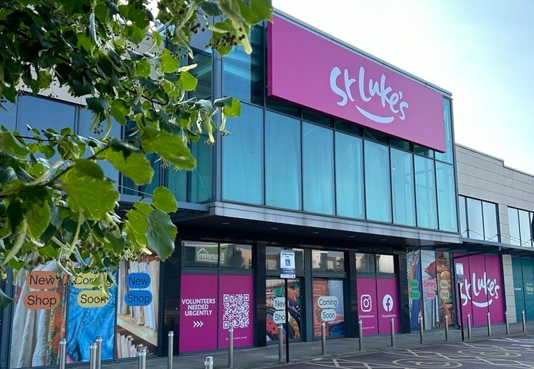 Hospices announce major store openings dlvr.it/TDTbSm